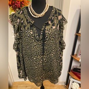 WONDERLY WOMEN OLIVE CAMO GREEN LEOPARD PRINT BLOUSE SIZE 3X EUC